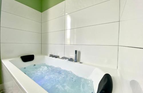Limoges Apartment | Discover La Capsule de l’Impasse: Family-Friendly Retreat
