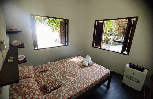 Tierra Bomba Island Bed & Breakfast | Discover La Caracola Cartagena: Family-Friendly Retreat