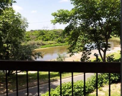 San Nicolas de los Arroyos House | La Casa del Arroyo