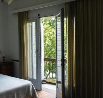 San Nicolas de los Arroyos House | La Casa del Arroyo