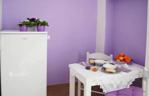 Roe Volciano Apartment | Discover La Casa Bianca: Pet-Friendly Retreat for Families