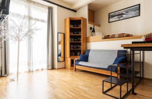 Porta Lodovica Apartment | Pet-Friendly Retreat at La Casa Colorata in Milan