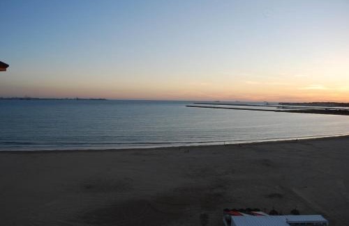 Valdelagrana Apartment | Family-Friendly Retreat at La casa De Los Faros, 9.6/10