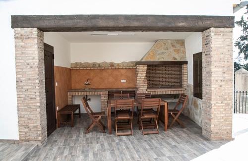 Alarcon House | Family-Friendly Retreat at La Casa de Alarcón - 4 Star Escape