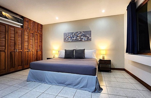 Ciudad Cariari Bed & Breakfast | Discover La Casa de Cariari Al Golf: Top-Rated Family Retreat