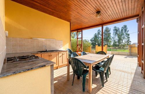 Sant Jaume d'Enveja House | La casa de Clara y Roger