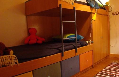 Alcaniz House | Discover La Casa de Concha: Family-Friendly Retreat with Pool