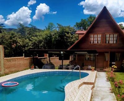 Oxapampa House | La Casa de Darío - Hospedaje y Casa de Campo en Oxapampa con Piscina