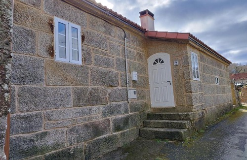 Cotobade House | Family-Friendly Getaway at La Casa de Famelga