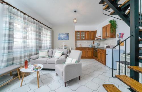 Panagia House | Discover La Casa de Fokas - Ideal Family & Pet Retreat