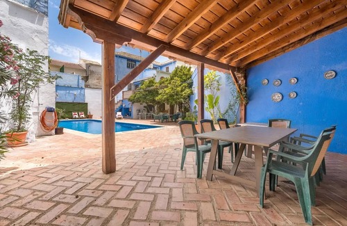 Illora House | La Casa De Illora, swimming pool, fireplace, barbecue, in the town center