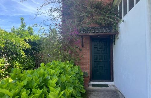 Renedo Apartment | Experience La Casa de la Carpintería: Family-Friendly Retreat