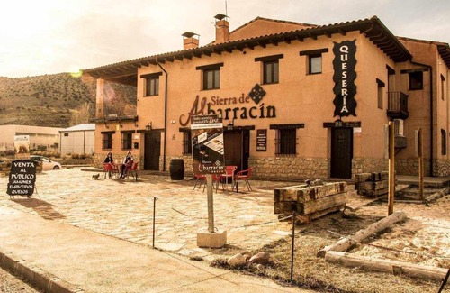 Albarracin House | Pet and Child Friendly Retreat at La Casa de la Quesería