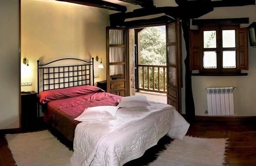 Vada House | Relax at La Casa de las Arcas: Spa and Family-Friendly Stay