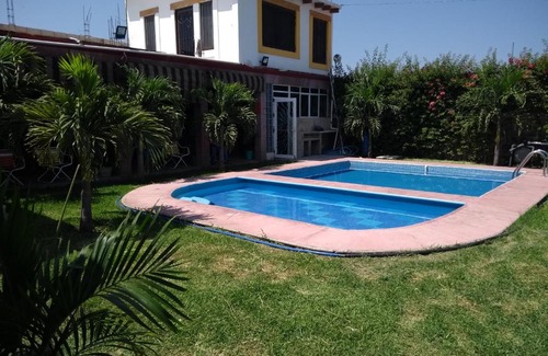 Cuautla House | Explore La Casa de las Bugambilias: Ideal for Families & Pets