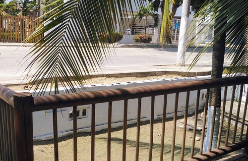 Covenas House | Pet-Friendly Retreat at LA Casa DE LAS DOS Palmas