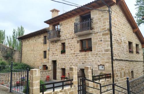 Sajazarra House | Family-Friendly Escape at La Casa de las Tinas, Rated 9.3
