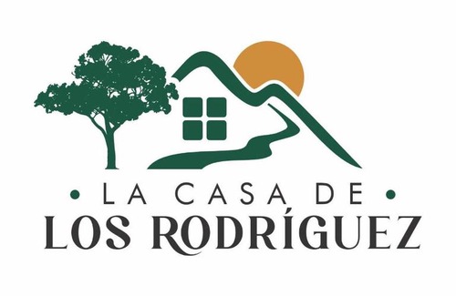 Chupaca House | Budget-Friendly Retreat at La Casa de Los Rodriguez