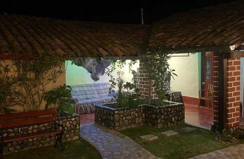 Chupaca House | Budget-Friendly Retreat at La Casa de Los Rodriguez