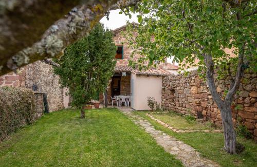 Salinas de Pisuerga House | Discover La Casa de Salinas: Oceanfront & Pet Friendly Retreat