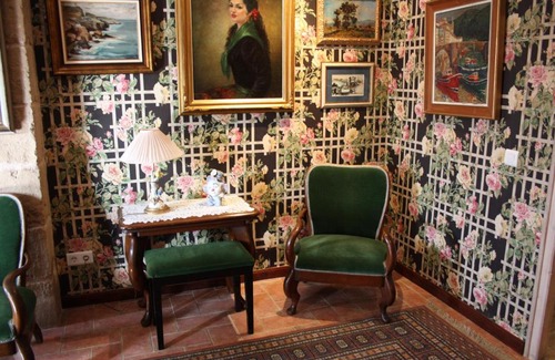 Valderrobres House | Experience La Casa de Sebastian: 4-Star Stay with Breakfast