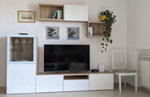Taranto Apartment | Guest Favorite: La Casa dei Due Mari with Convenient Parking