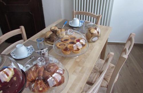 Limone Piemonte Bed & Breakfast | Discover La Casa dei Gatti: Pet-Friendly Family Retreat