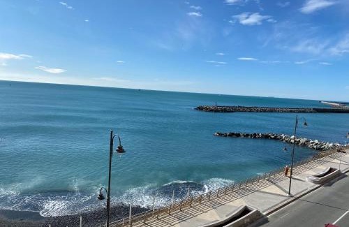 Pegli Apartment | Discover Oceanfront Bliss at La Casa dei Sogni di Dory