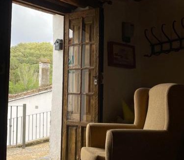 Aracena House | Inviting La Casa del Castaño: Pet & Child Friendly Retreat