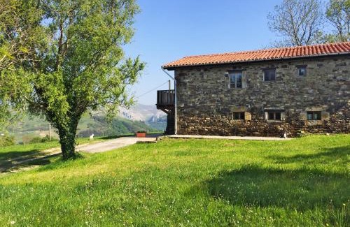 Lierganes House | Beautiful La Casa del Chileno with Oceanfront Views