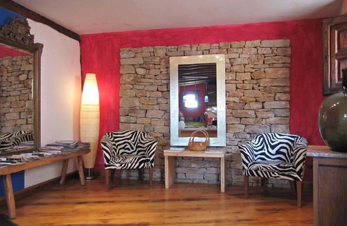 Calatanazor Hotel | Relax at La Casa del Cura de Calatañazor with Spa & Dining
