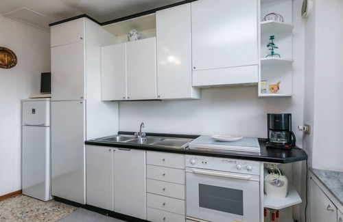 Collodi Apartment | Experience Oceanfront Relaxation at La Casa del Fale di Collodi