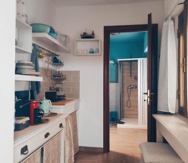 Marrubiu House | Pet-Friendly La Casa del Glicine with Ocean Views