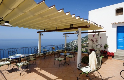 San Michele Villa | Discover La Casa Del Melograno: Oceanfront Gem in Furore