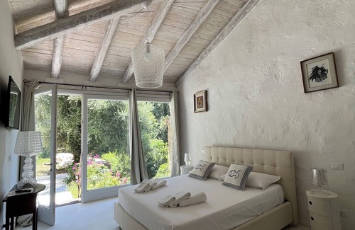 Capo d'Orlando Bed & Breakfast | La Casa del Nespolo