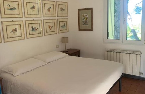 Portovenere Bed & Breakfast | Pet-Friendly Getaway at La Casa Del Pescatore B&B