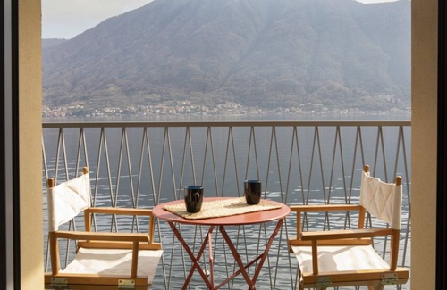 Colonno Apartment | Cozy La Casa del Pescatore with Kitchen in Como