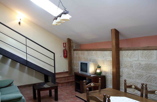 Old Town Baeza Cottage | Cozy La Casa del Seise: Spa Retreat for Couple Getaways