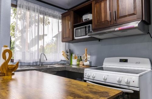 Vieja House | Pet-Friendly Escape at La Casa del Tío Carlos - 10/10 Rated