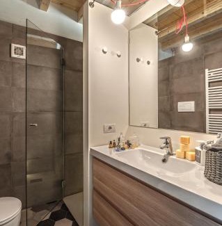 Sarnico House | Charming La Casa Della Zia: Family-Friendly & Highly Rated