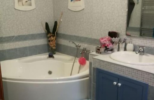 Marcellina Apartment | Kid-Friendly Getaway at La Casa delle Ciliegie with Hot Tub