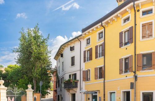 Pedemonte Apartment | Explore Family-Friendly Comfort at La Casa di Aleida