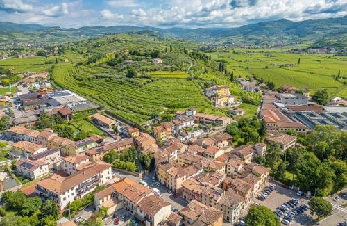 Pedemonte Apartment | Explore Family-Friendly Comfort at La Casa di Aleida