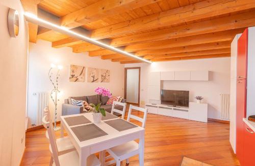 Pedemonte Apartment | Explore Family-Friendly Comfort at La Casa di Aleida