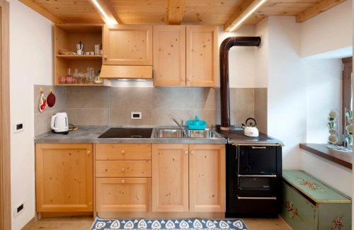 San Tomaso Agordino Apartment | Discover Family-Friendly Comfort at La Casa di Bryan
