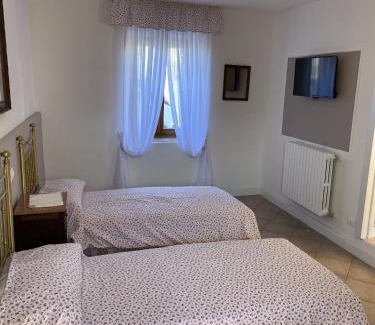Ponti sul Mincio Apartment | Family-Friendly Retreat at La Casa di Carlo with High Ratings