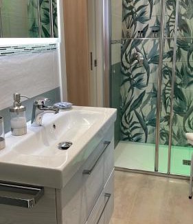 Comacchio Bed & Breakfast | Inviting La casa di Celeste B&B with Fireplace & Hot Tub