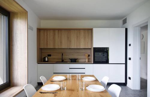 Rogno House | Family-Friendly Retreat at La Casa di Cesare - 4 Stars