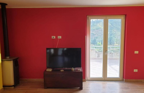 Locri Apartment | Family-Friendly Retreat at La casa di Checco: Highly Rated