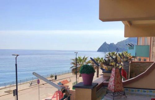 Sant'Alessio Siculo Apartment | Enjoy Family and Pet-Friendly Stays at LA CASA DI EDO